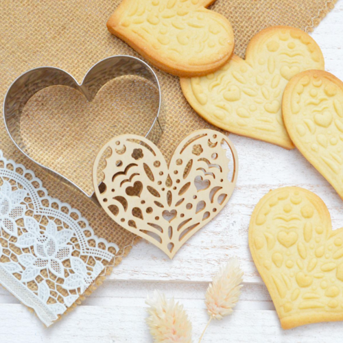 SCRAPCOOKING BISCUIT CUTTER + STAMP - HEART