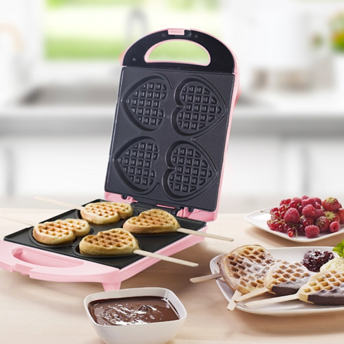 BESTRON WAFFLE MAKER - HEART SHAPED