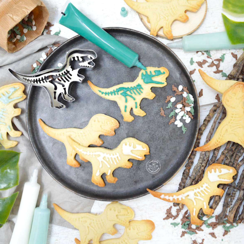 SCRAPCOOKING BISCUIT CUTTER + EMBOSSER - DINOSAUR