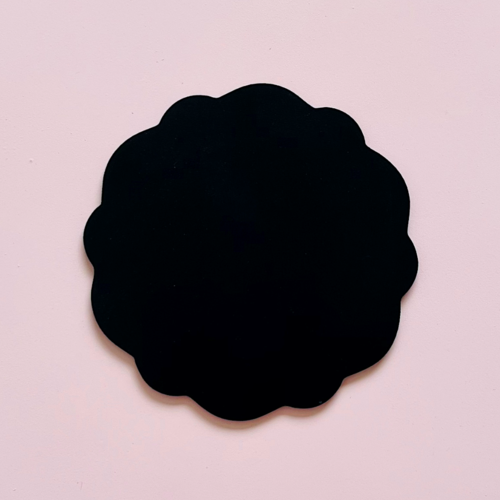 EN PAPIERS ROUND BLACK CAKE BASE (WAVE) - 15 CM