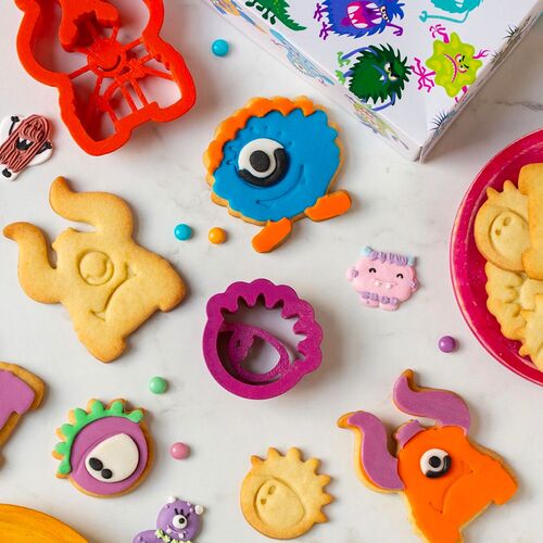 MONSTER COOKIE CUTTERS – DECORA